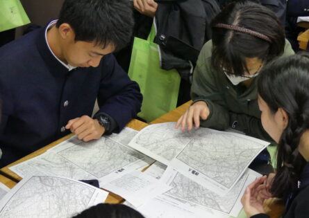 SSH現代文×地理A　読み取った地図の情報について生徒たちが言語化し発信する