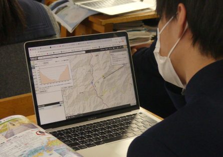 地理の授業　地理院地図を読み取り