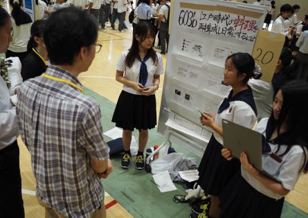発表の様子①